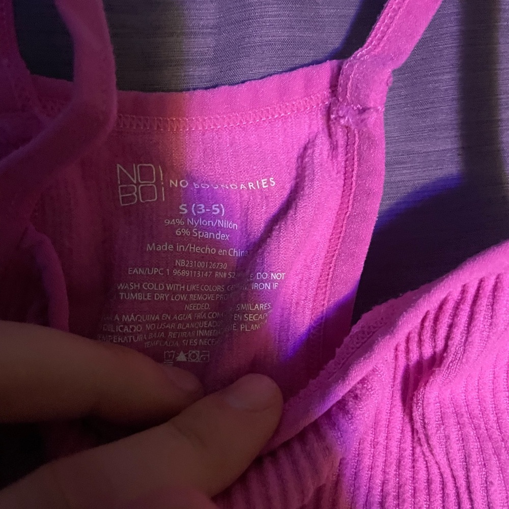 Vibrant Pink Ribbed Crop Top - Picture 2 of 2